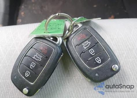 2016 Hyundai Tucson Se from USA, damaged, VIN KM8J3CA44GU130781